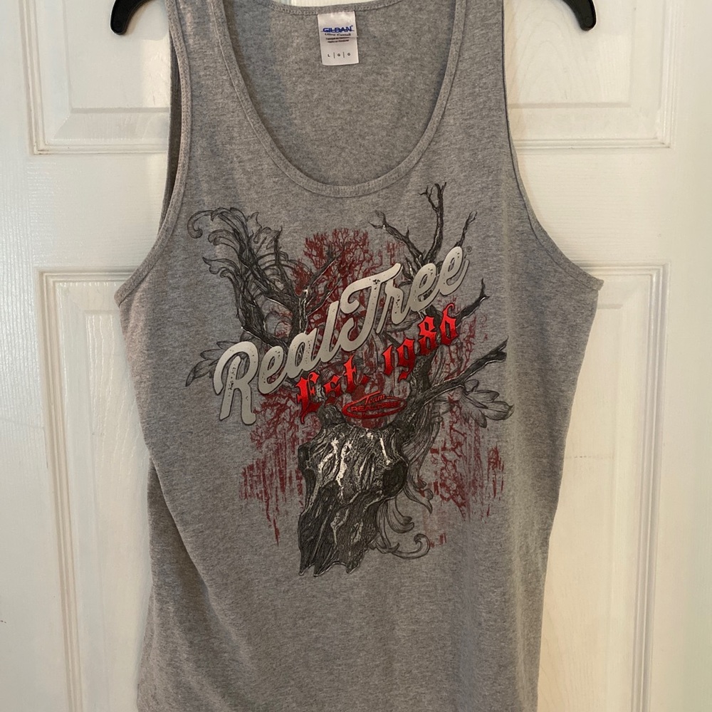 Realtree EST 1980 deer skull logo tank top